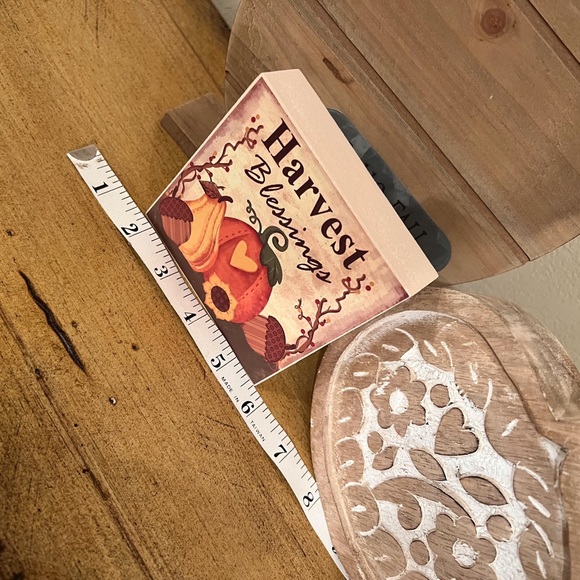 Fall Table Decor - Picture 6 of 7